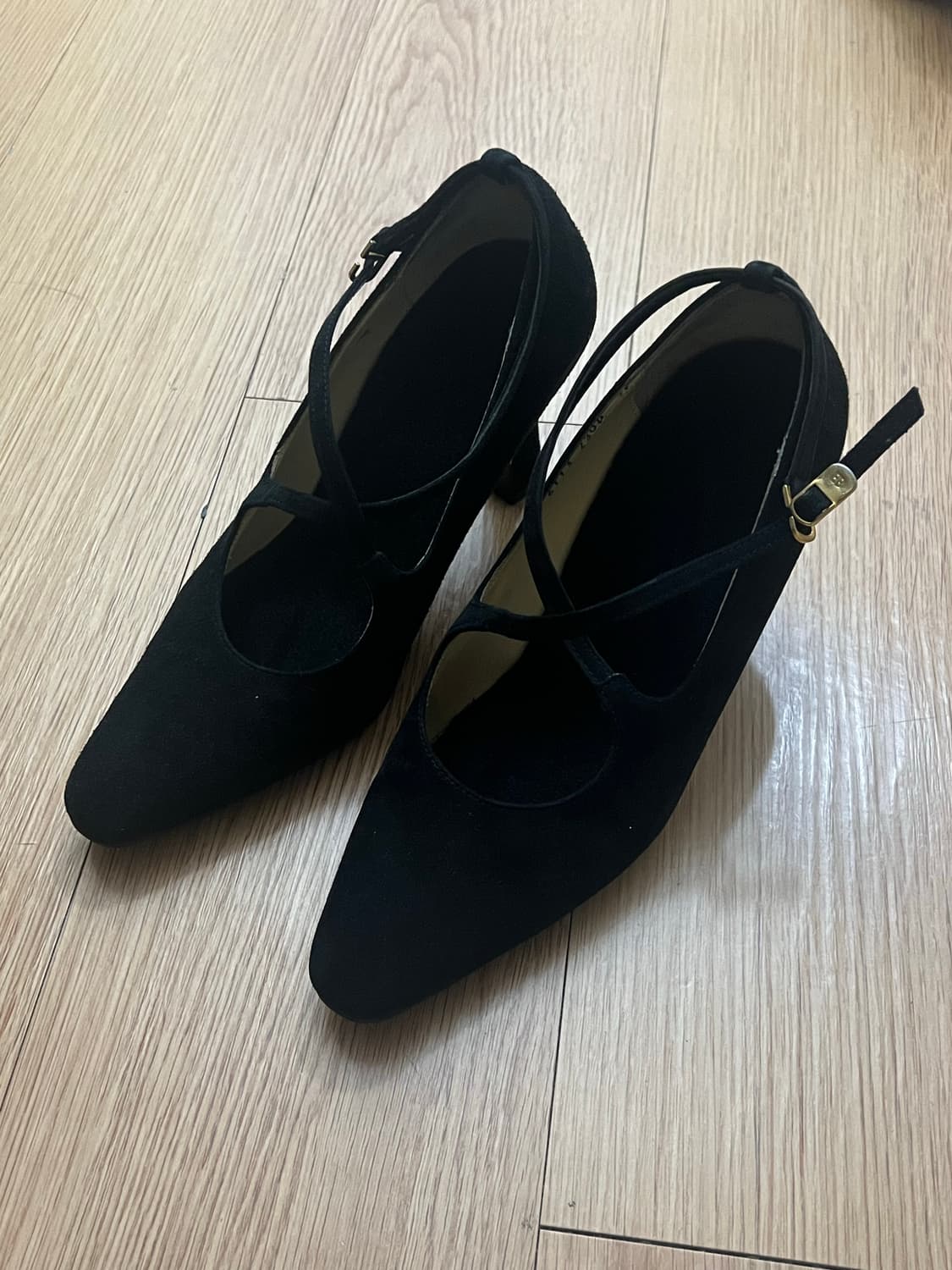 발렌시아가 블랙 스웨이드 메리제인 하이힐 상품이미지1