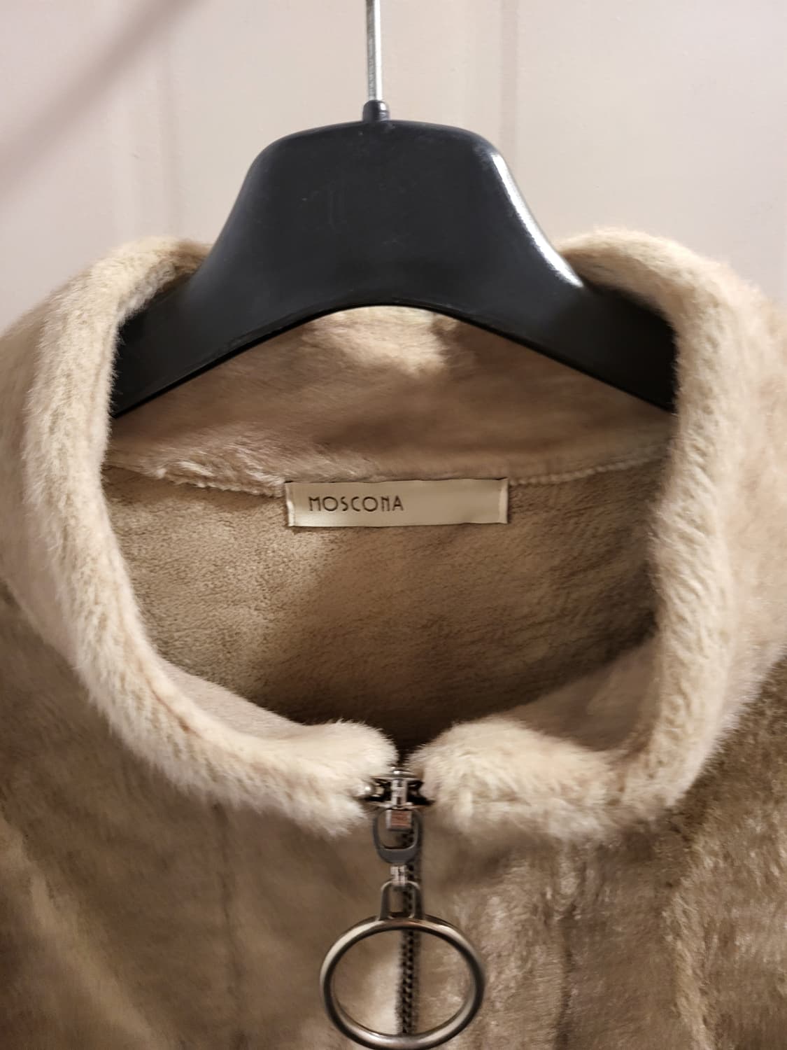 모스코나 베이지 퍼 집업 자켓 상품이미지3