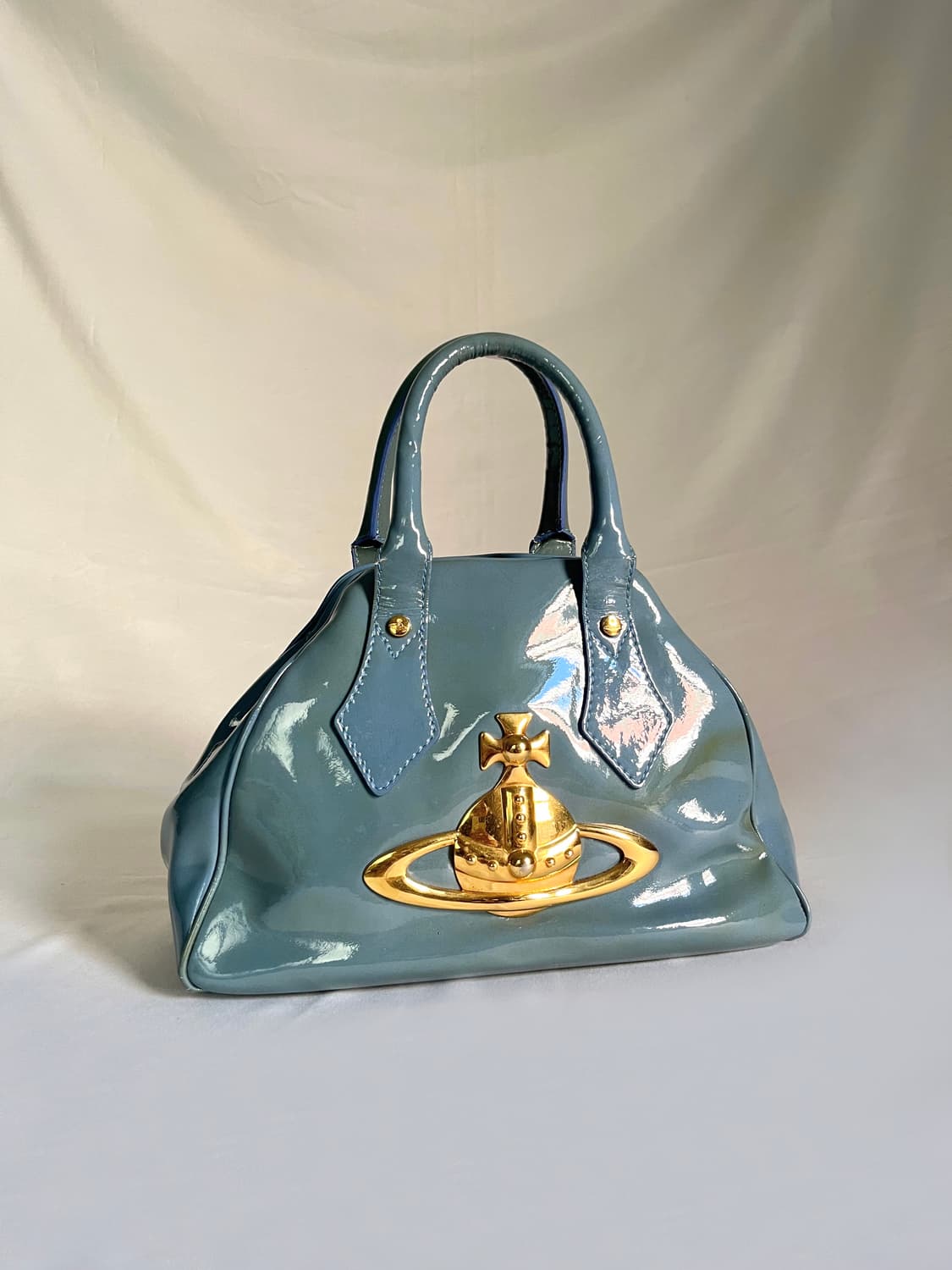 비비안웨스트우드 에나멜 ORB 백 상품이미지4