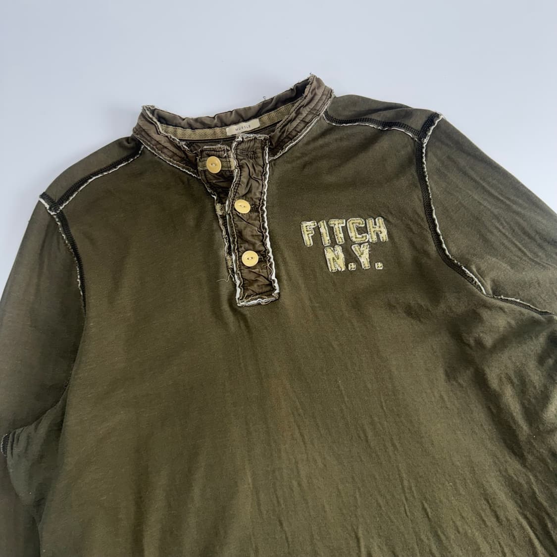 Abercrombie 아베크롬비 헨리넥 카키 롱슬리브  상품이미지4