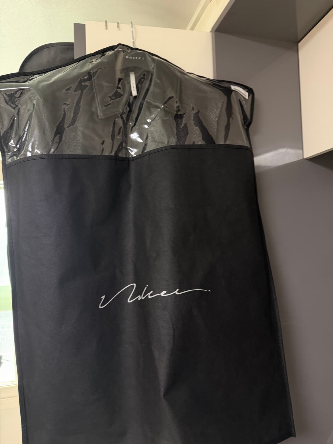 노이어 슈렁큰 레더 판매합니다 상품이미지3