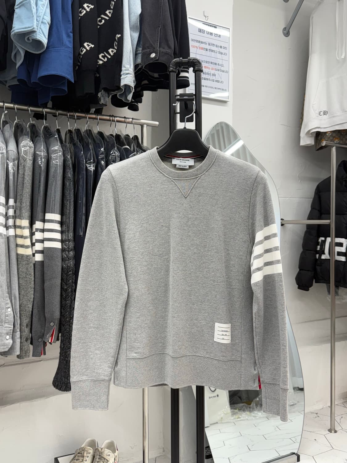 [2] 톰브라운 사선완장 맨투맨 상품이미지1