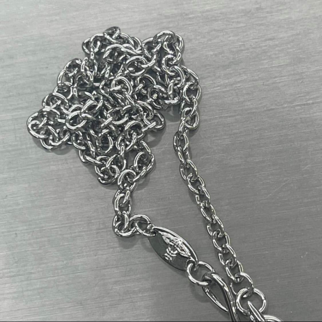 비비안 웨스트우드 아카이브 화이트 진주펄 자물쇠 orb 팬 던트 목걸이 상품이미지3