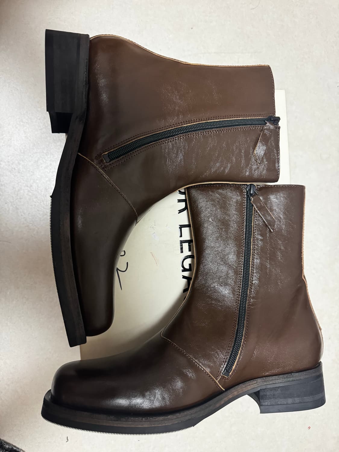 아워레가시 카미온 42 올리브레더 새상품 상품이미지2