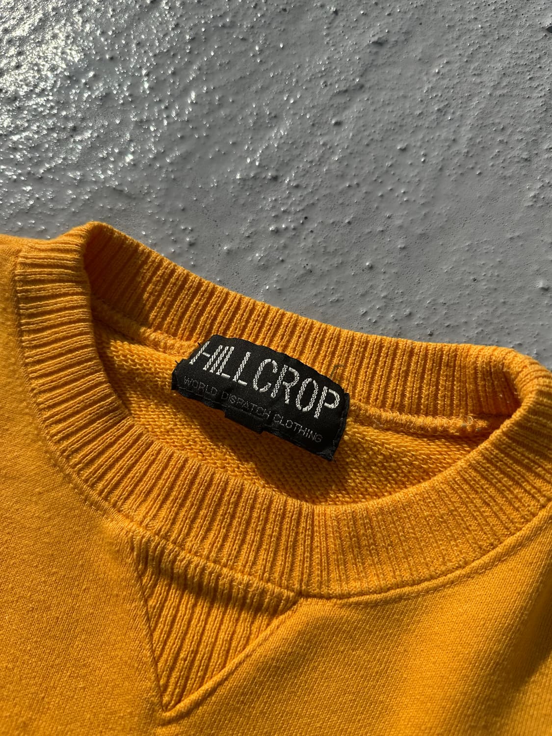 HILLCROP 옐로우 맨투맨 스웻셔츠 상품이미지3