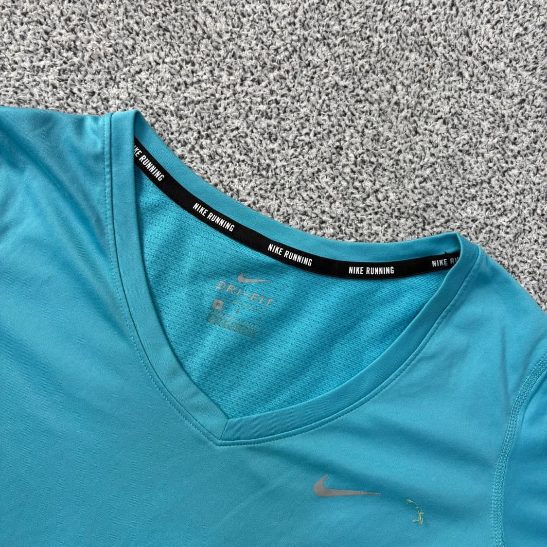 M 나이키 여성 브이넥 반팔 티셔츠 0416J 상품이미지2