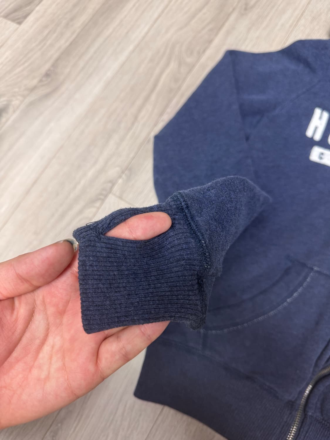 홀리스터 네이비 핑거홀 후드집업 상품이미지5