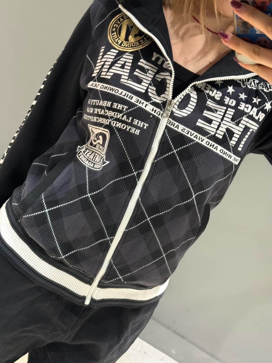 check pattern lettering fur hood zip-up 상품이미지4