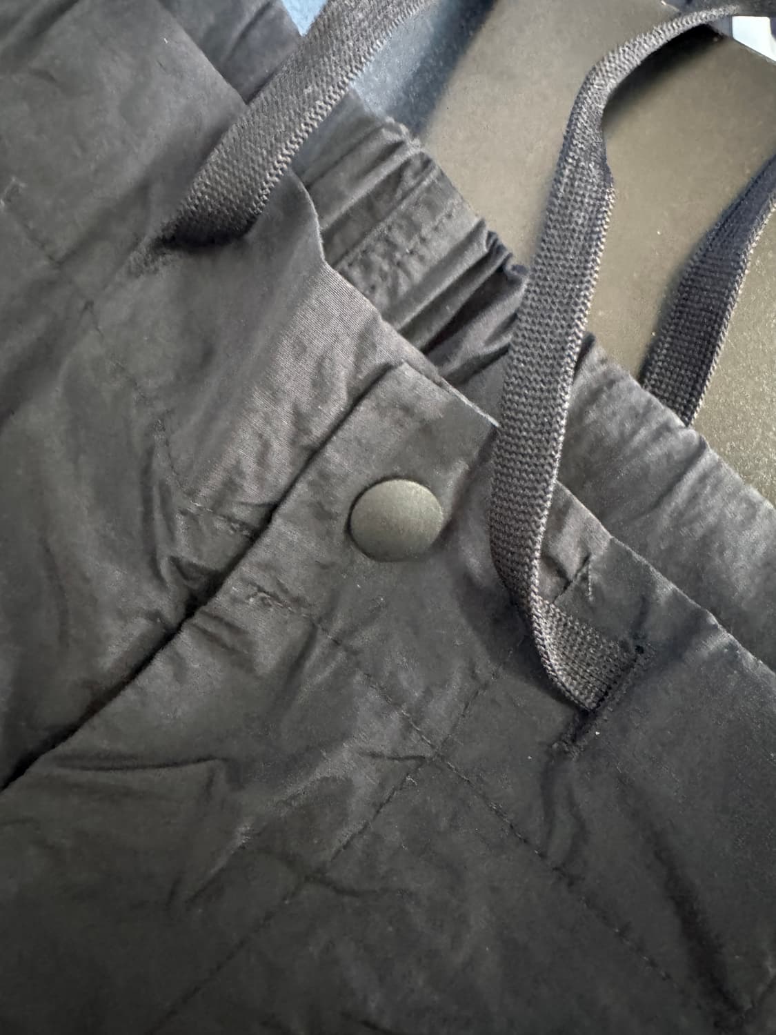 프리즘웍스 밑단 스트링 카고 나일론 팬츠 블랙 29.9인치 상품이미지4