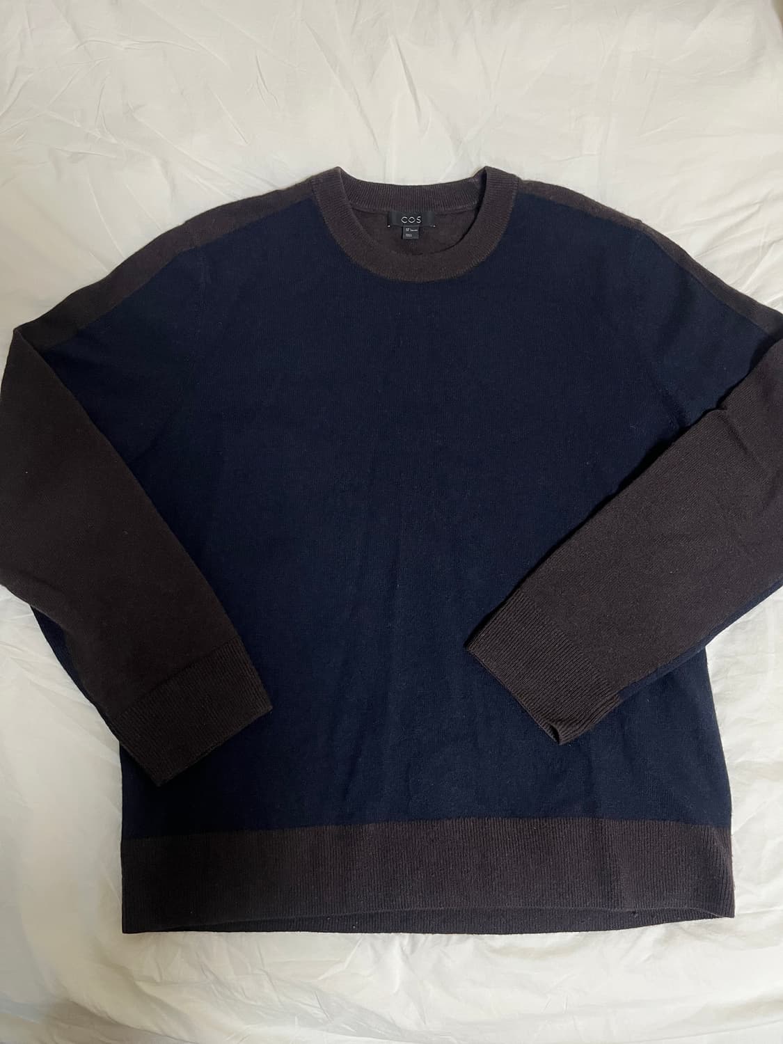 COS 니트 상품이미지1