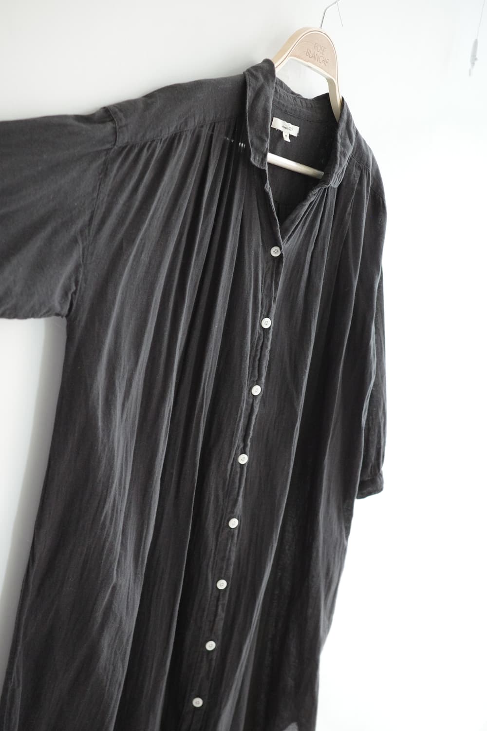 studio CLIP
• 블랙 아사 코튼 셔츠 롱 원피스 상품이미지6