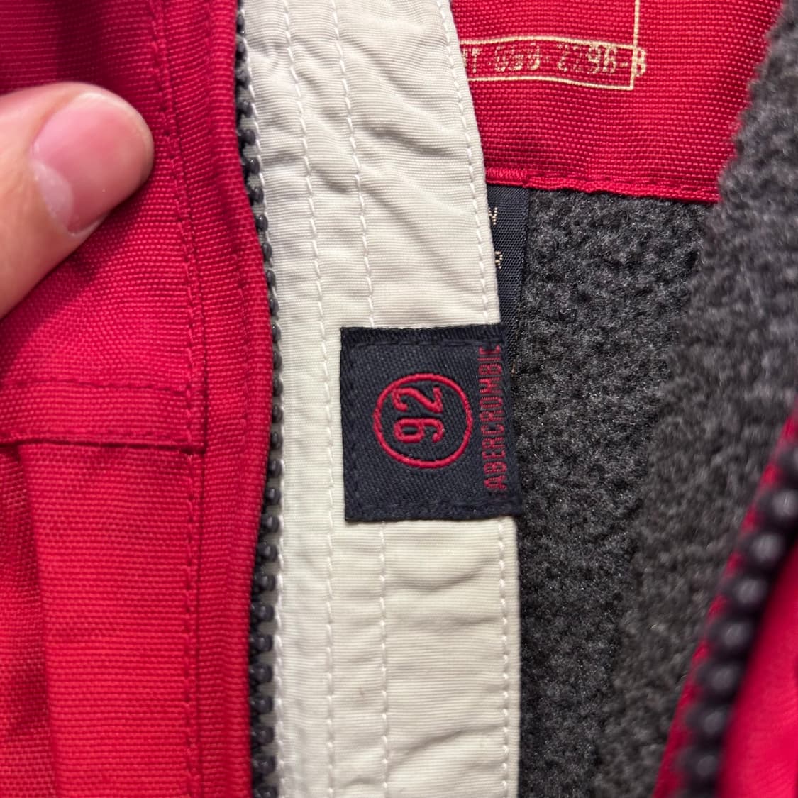 아베크롬비 앤 피치 오버핏 배색 나일론 자켓 상품이미지4