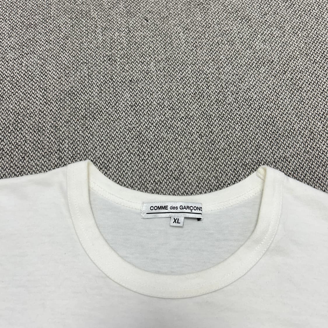 꼼데가르송 스펠아웃 화이트 반팔(XL) 상품이미지2