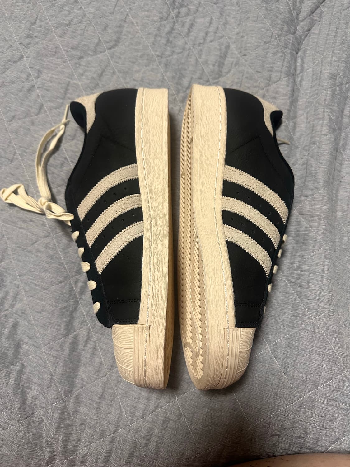 아디다스 슈퍼스타82 검흰 GY3428 300사이즈 상품이미지3