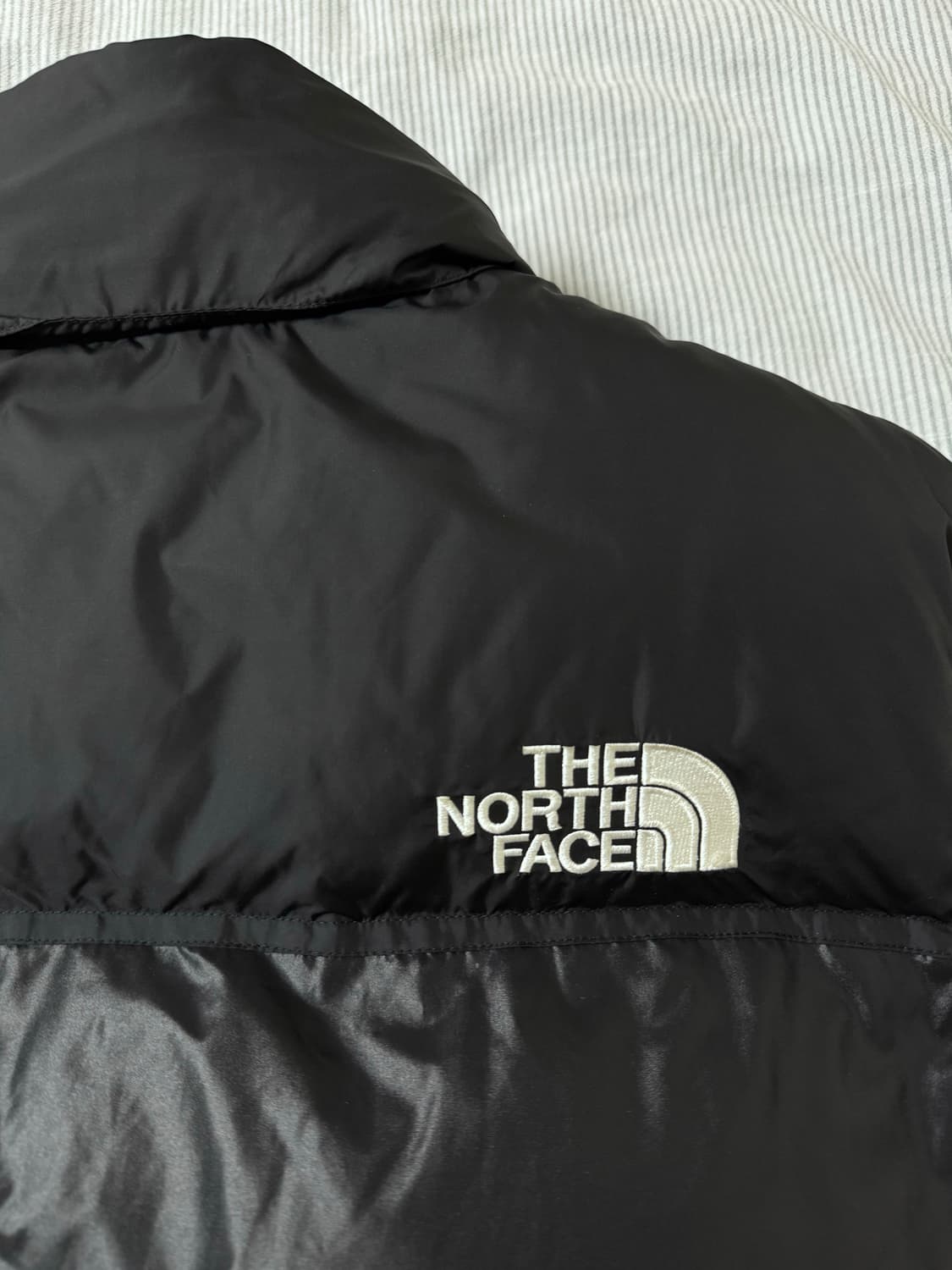 노스페이스 눕시 하이브리드 다운 볼 베스트 블랙 상품이미지6