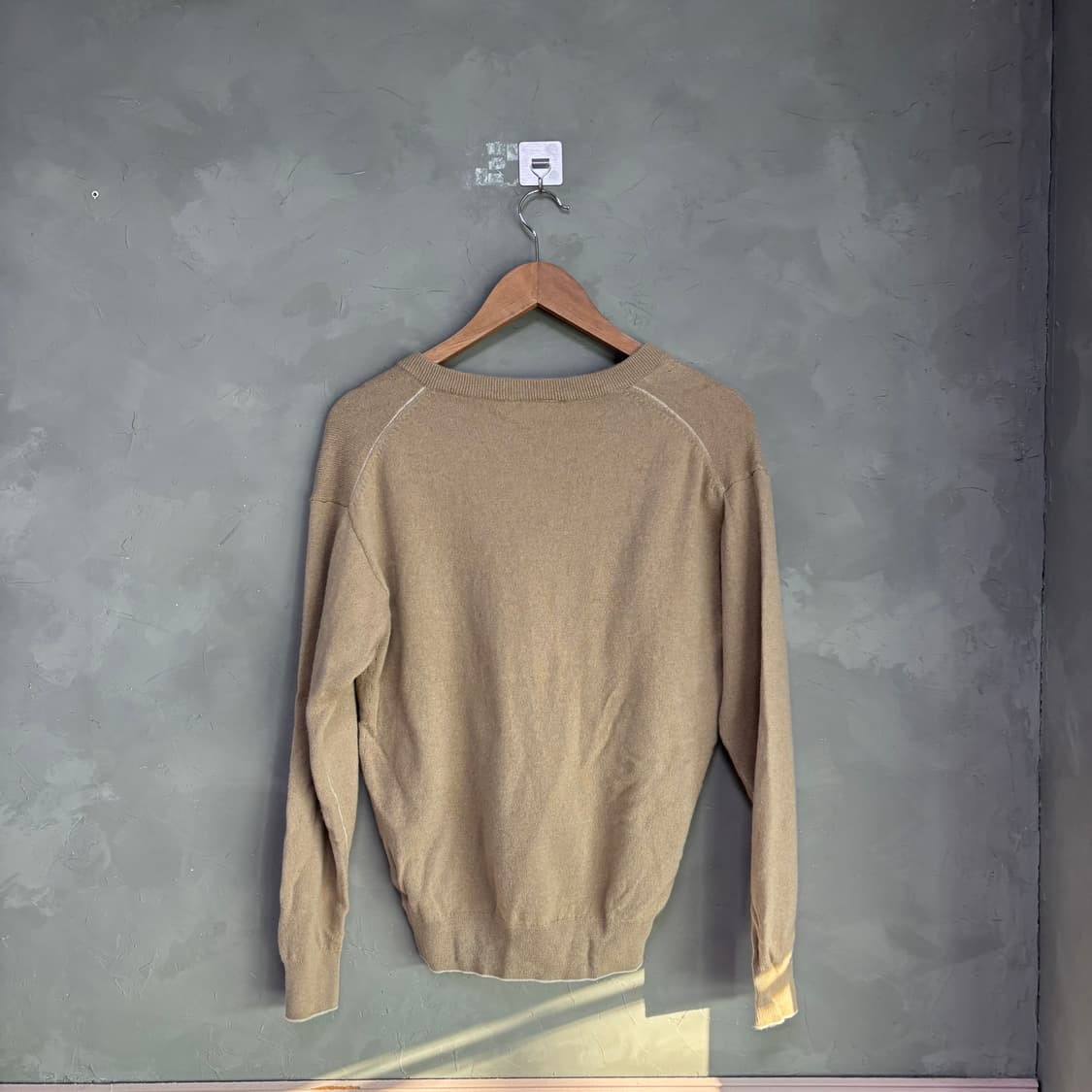 라코스테 울 브이넥 니트 베이지 상품이미지4