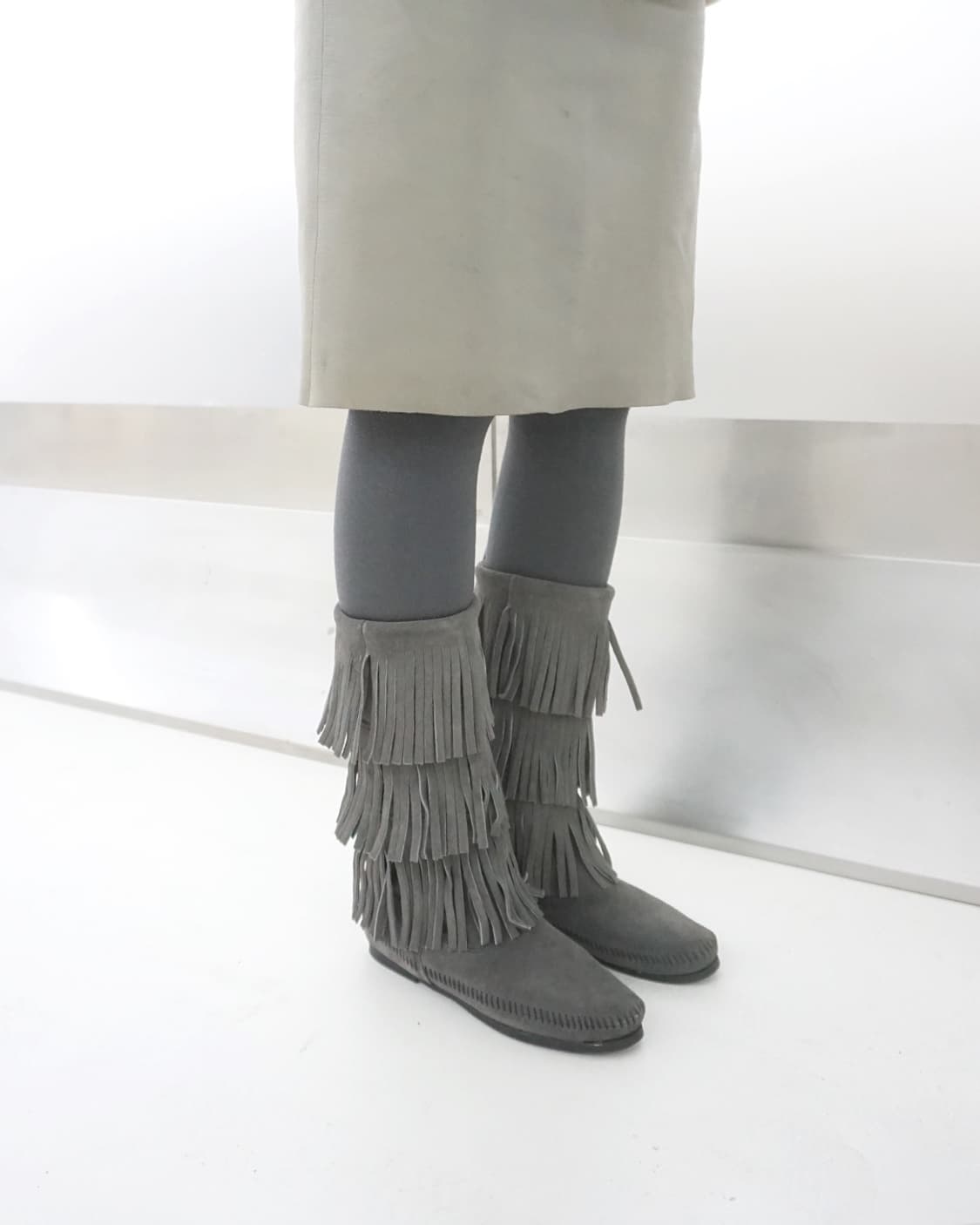 Minnetonka 프린지 부츠 스웨이드 상품이미지1