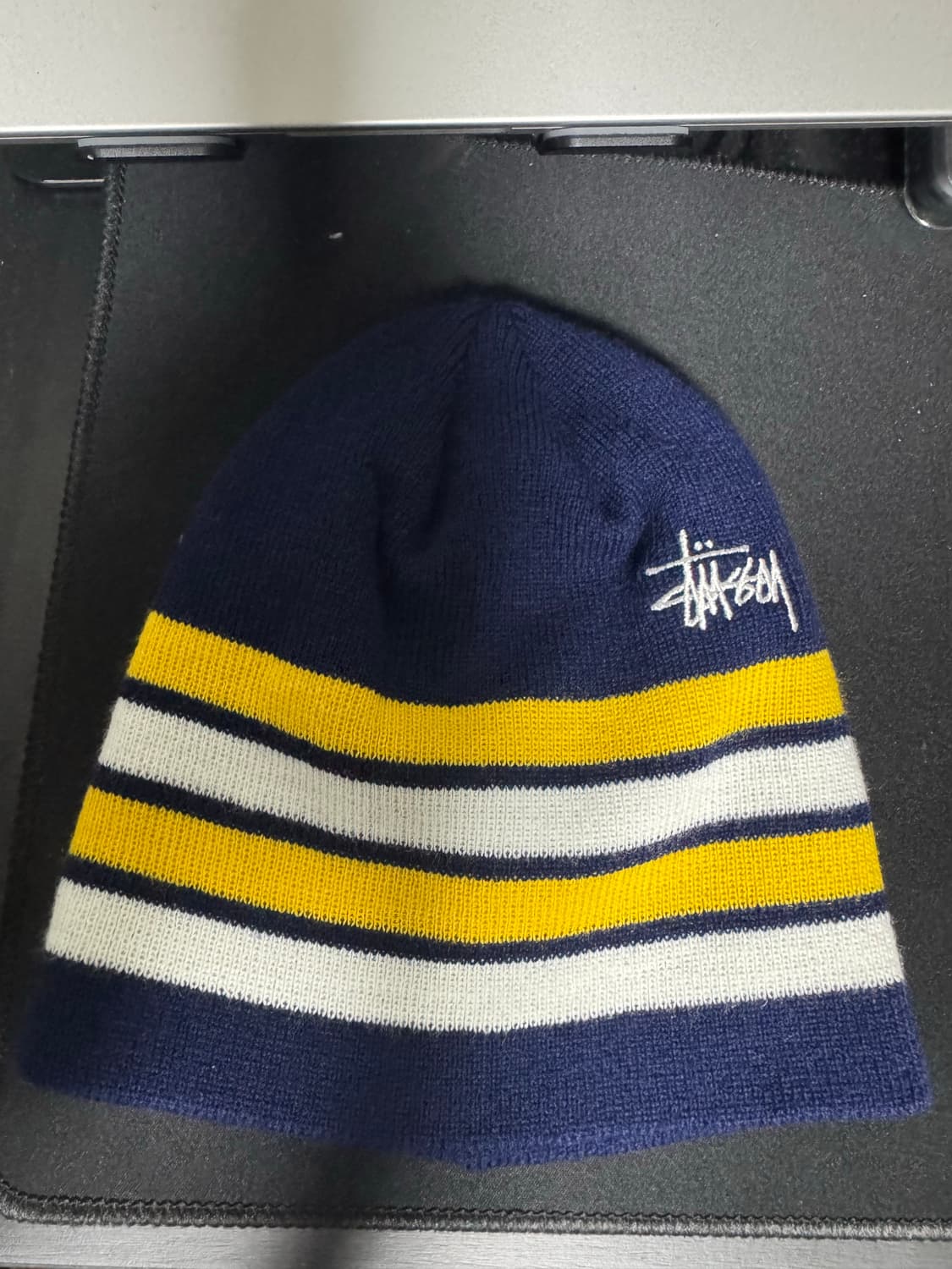 스투시 스트라이프 비니 상품이미지1