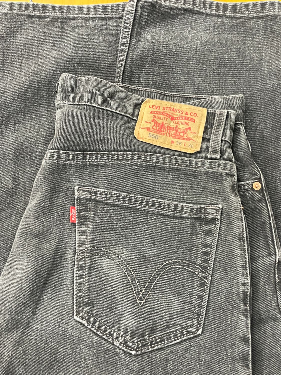 Levi's 550 흑청 데님 팬츠 상품이미지9