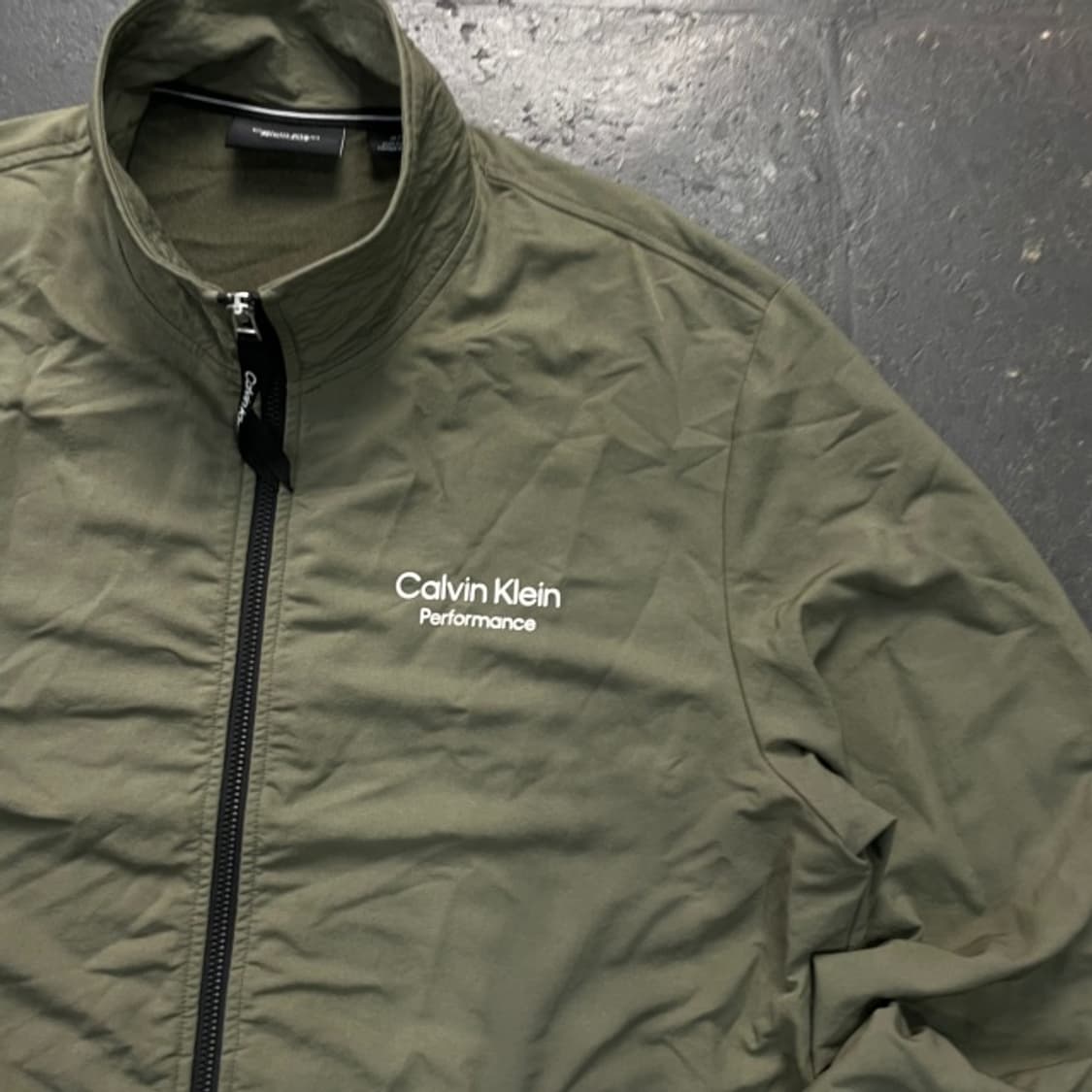 105 캘빈 클라인 바람막이  상품이미지2