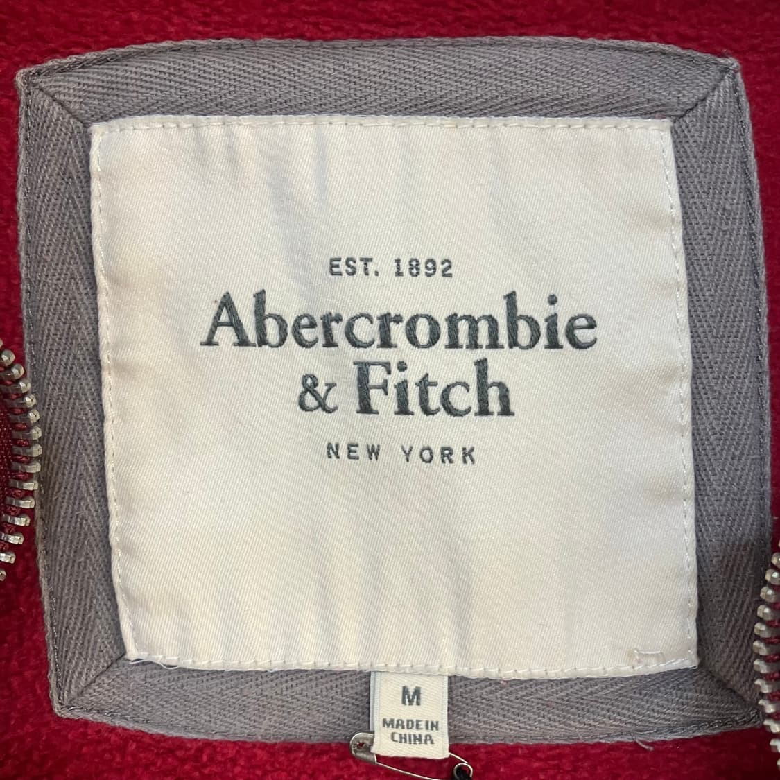 아베크롬비 레드 후드집업 M 상품이미지2