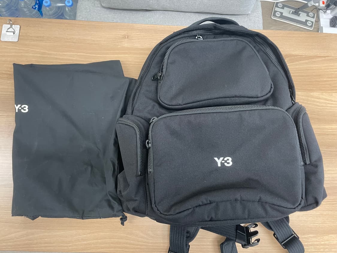 Y-3 블랙 백팩 + 더스트백 상품이미지2