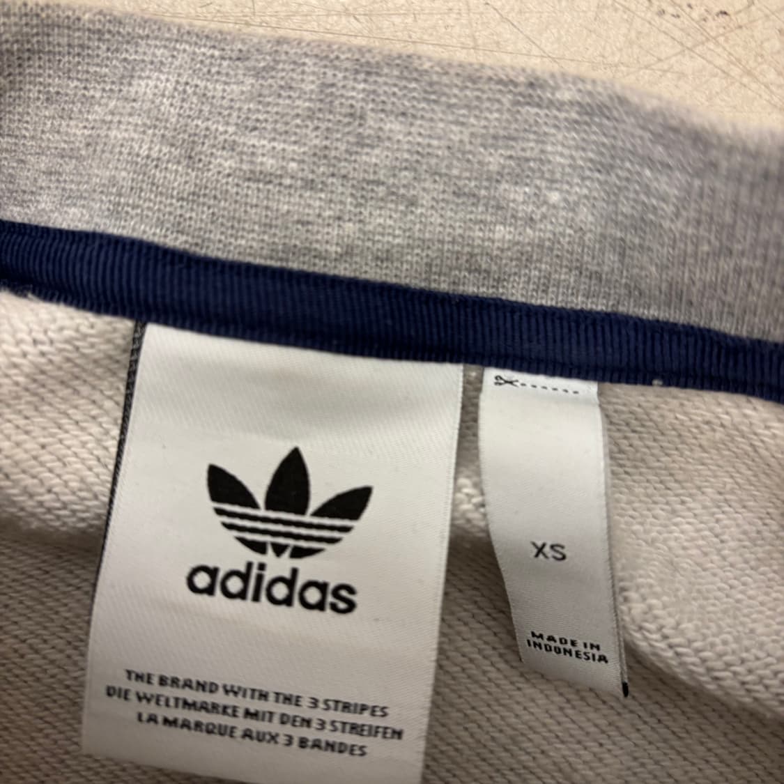 아디다스 빅로고 오리지널 그레이 맨투맨 상품이미지3