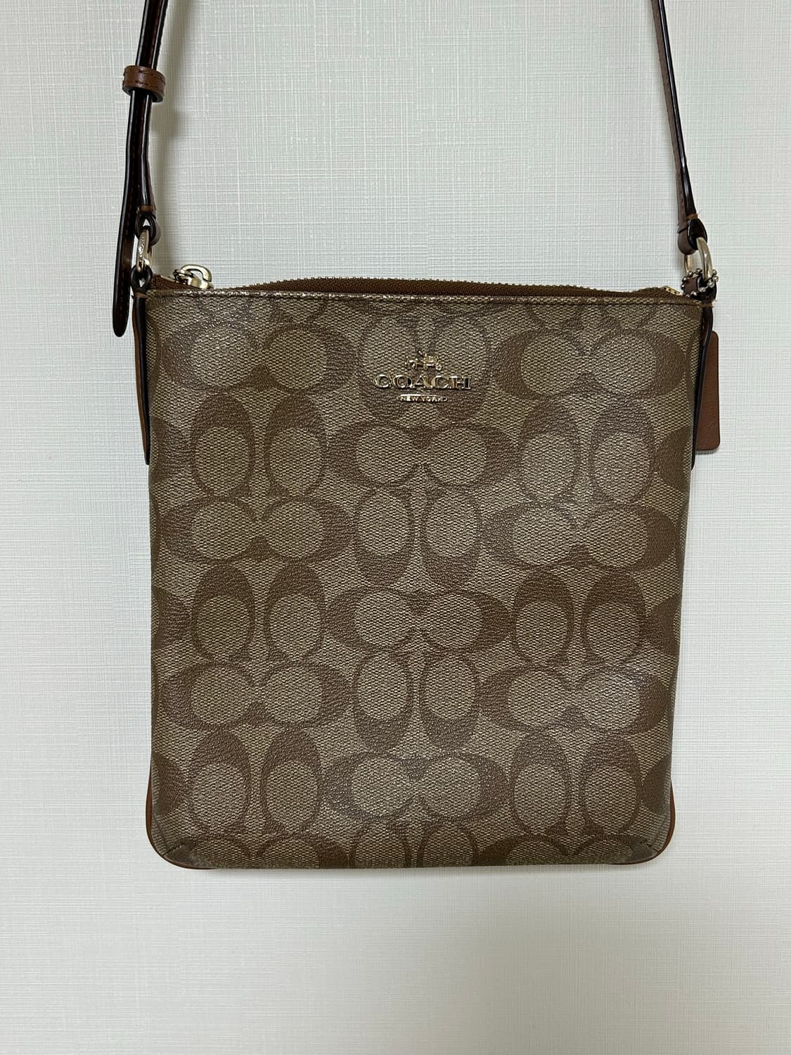 코치 시그니처 크로스백 상품이미지2