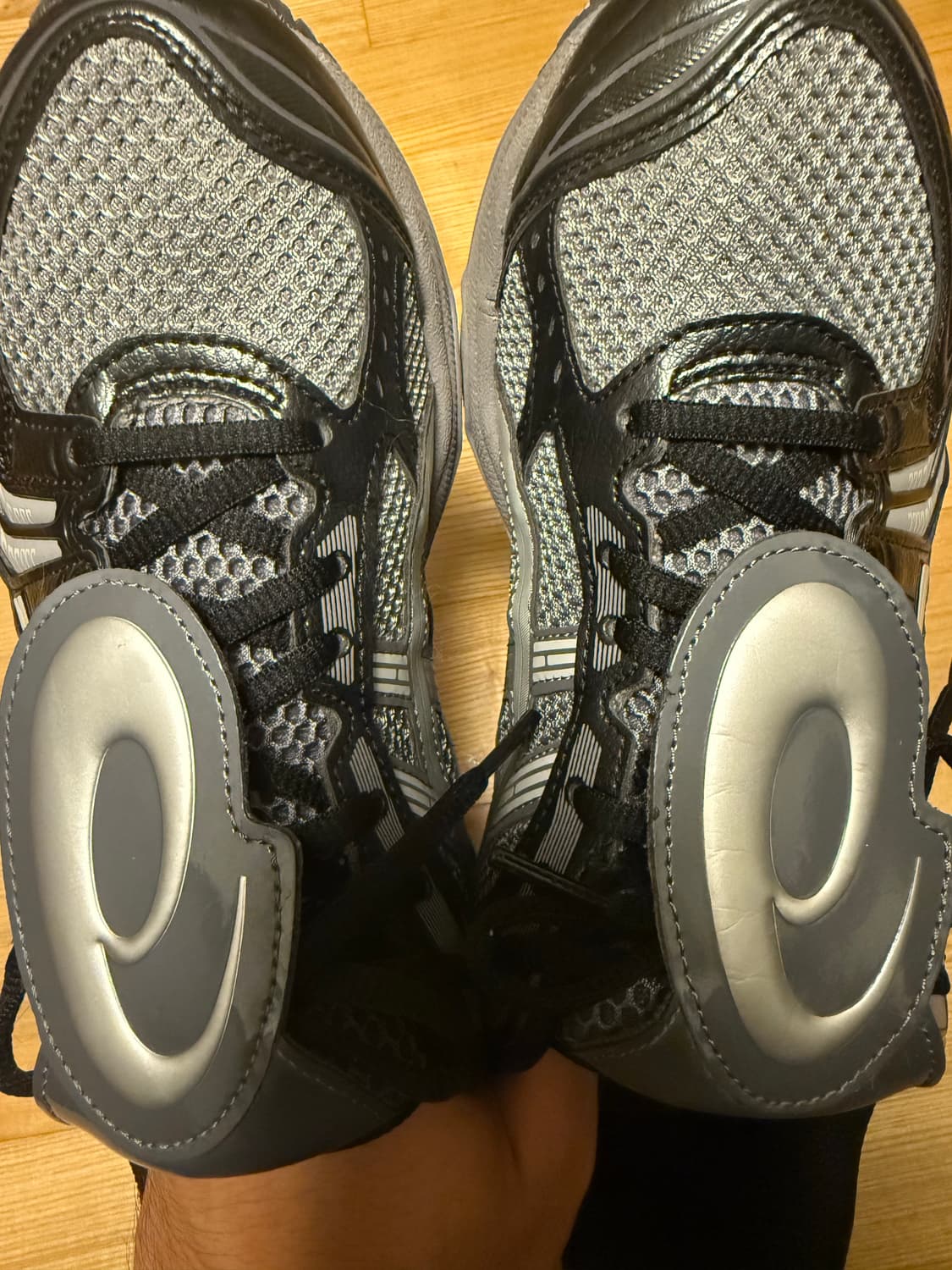 아식스 더뮤지엄비지터 젤 카야노 14 블랙 그레이 상품이미지2