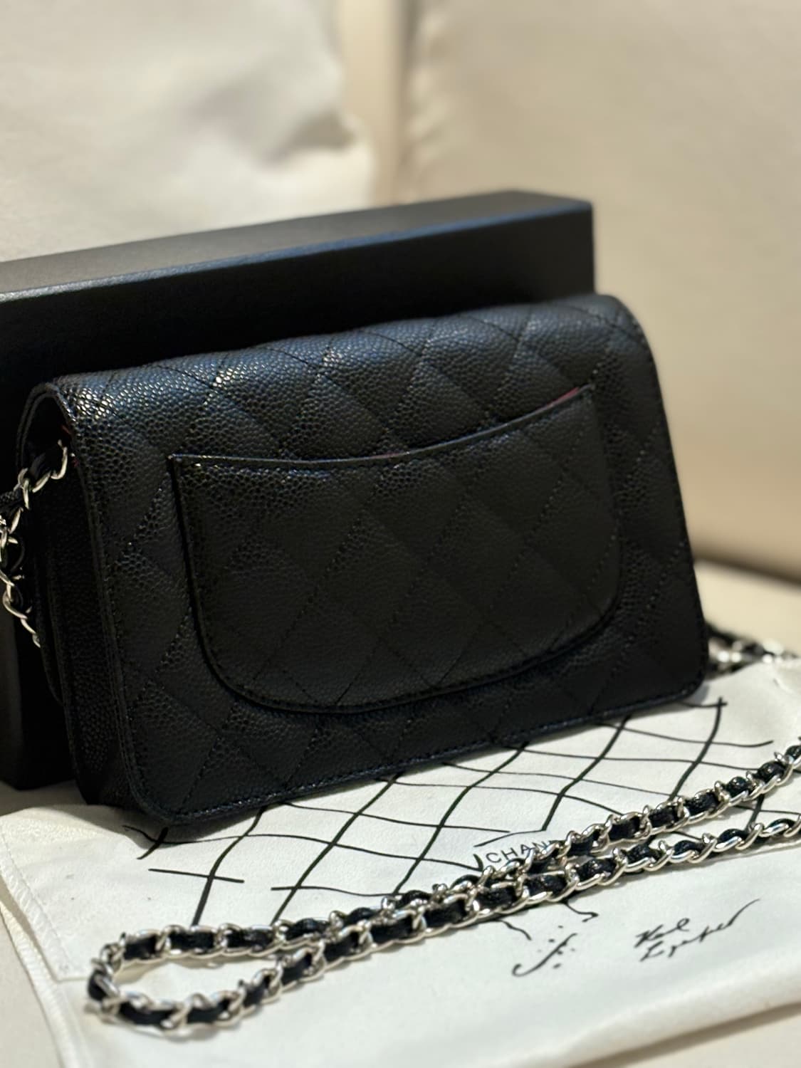샤넬 클래식 캐비어 WOC 은장체인 (새상품) 상품이미지3