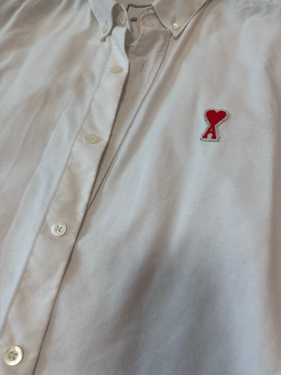 아미 스몰 하트 로고 화이트 셔츠(40사이즈,100) 상품이미지1