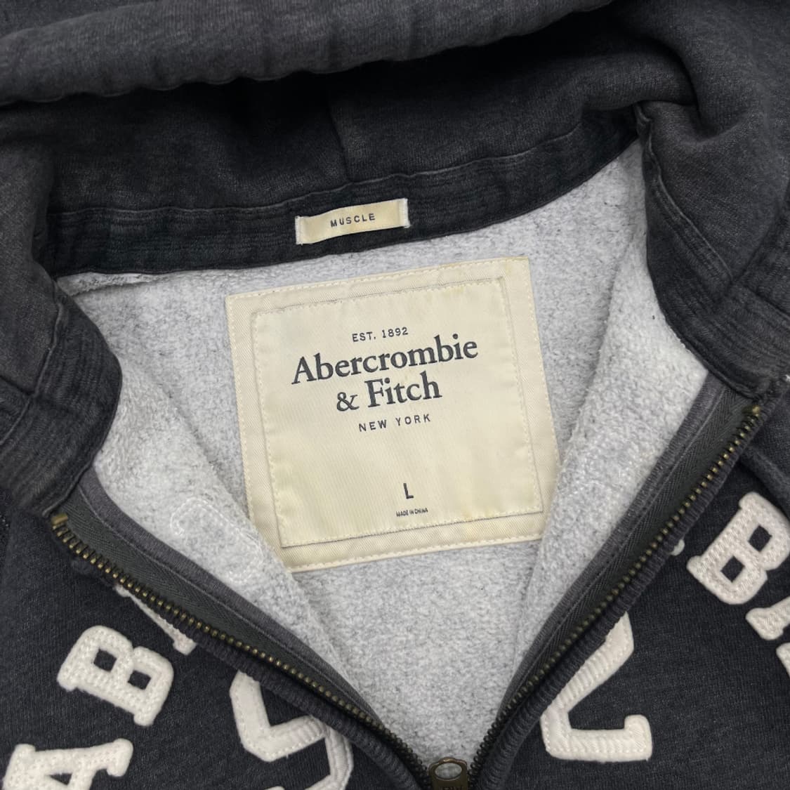 아베크롬비 센터로고 차콜 후드집업 L 상품이미지5