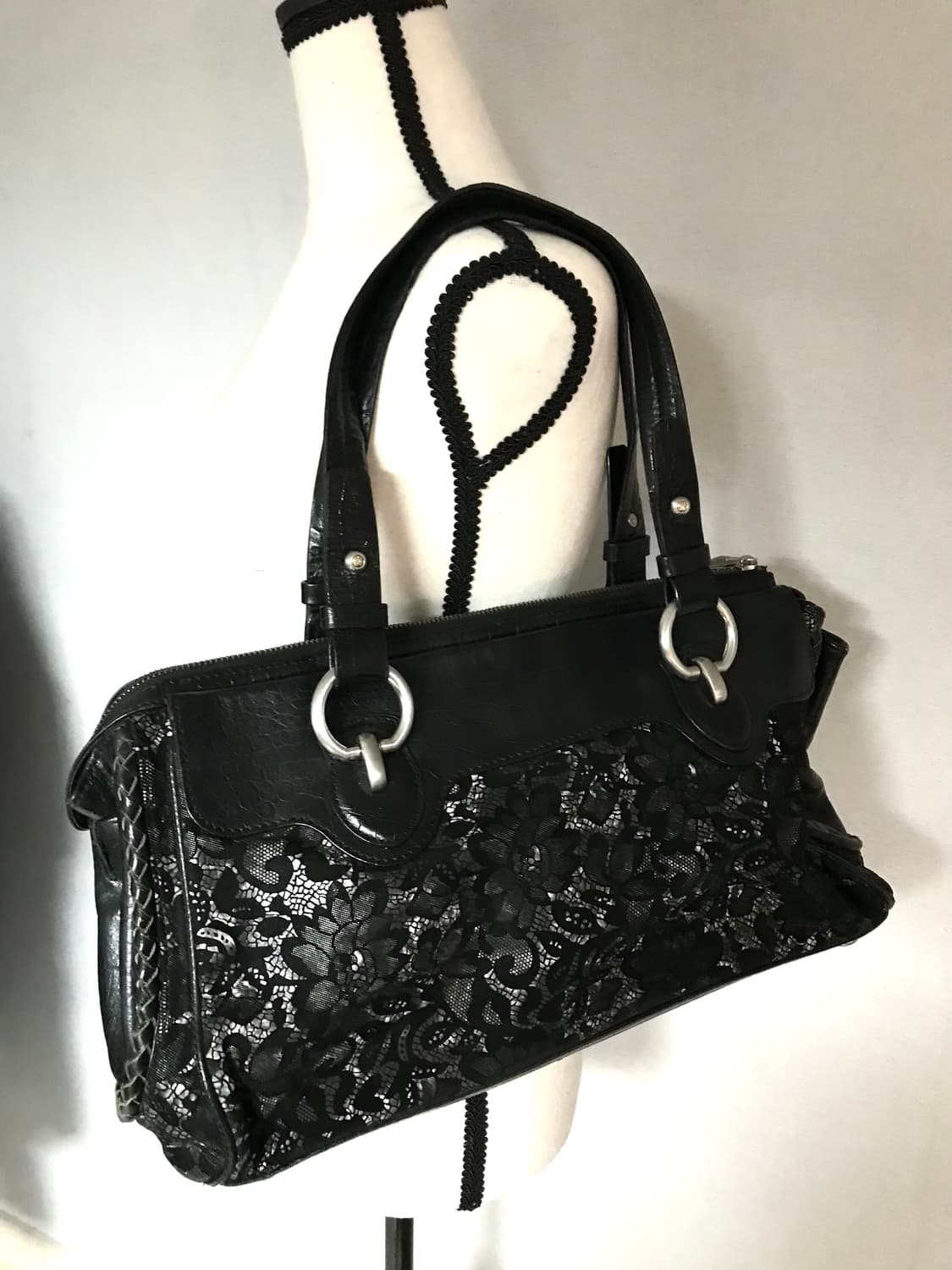 Vintage Lace & Leather Shoulder Bag 상품이미지1