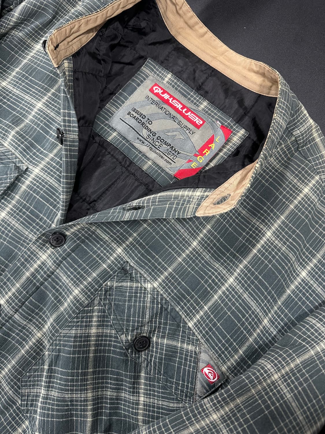 퀵실버 체크 누빔 오버핏 셔츠 상품이미지5