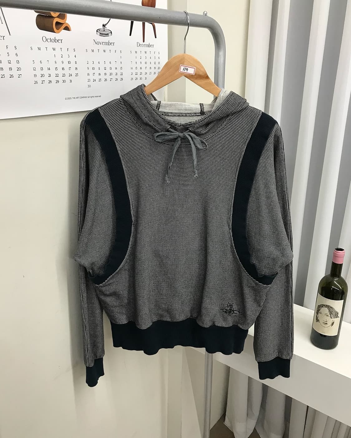 비비안웨스트우드 로고 후드티 상품이미지1