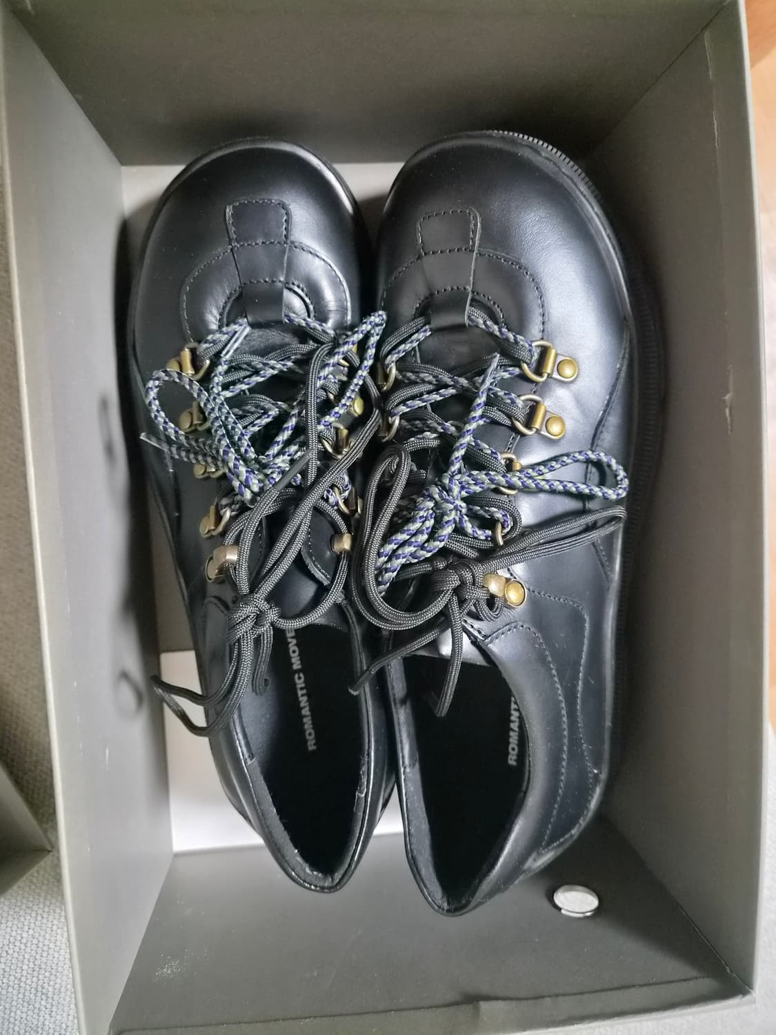 스모크 하이킹 슈즈 (오일 블랙) 42사이즈 상품이미지2