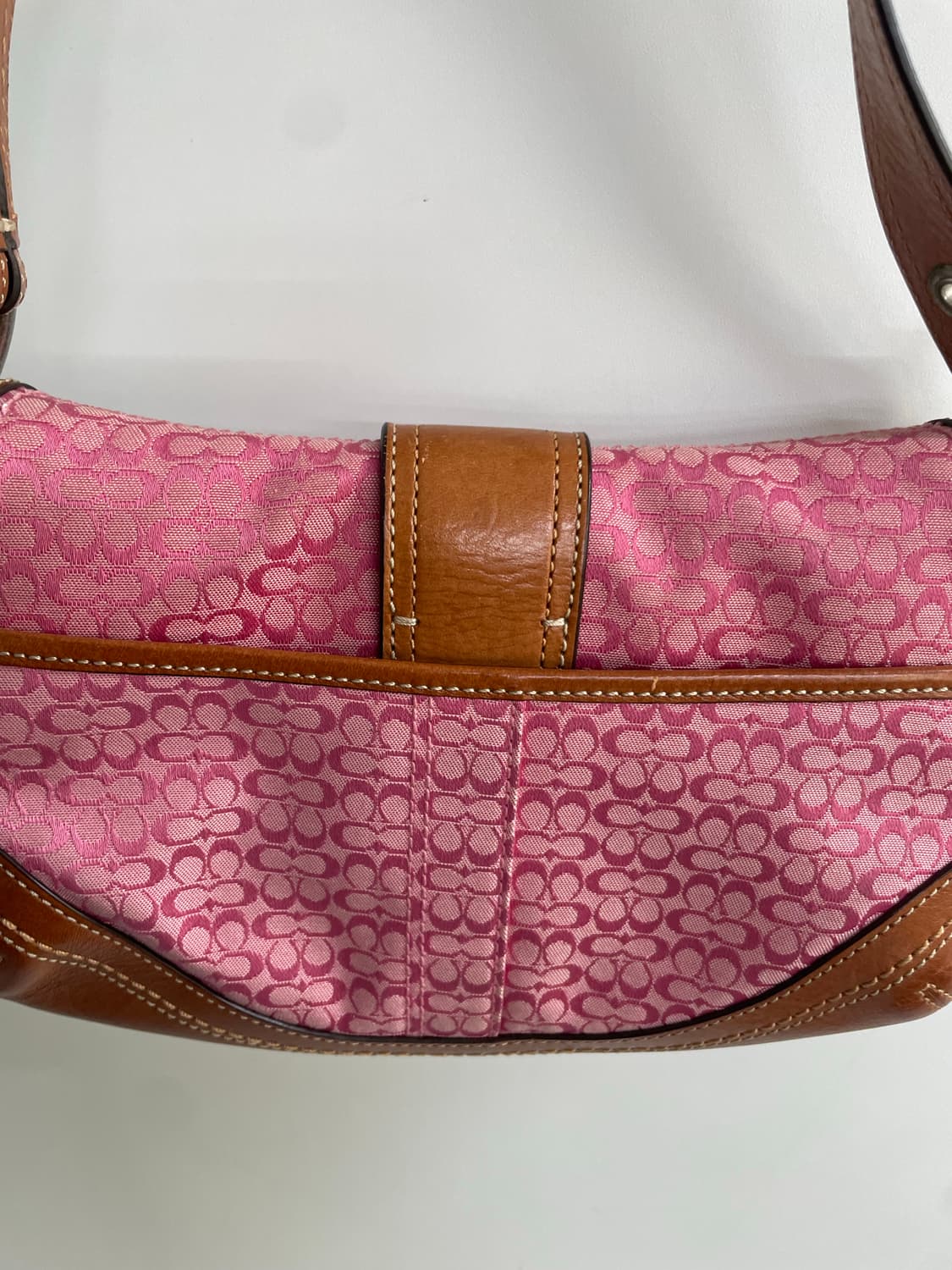 코치 시그니처 핑크 호보백 상품이미지6