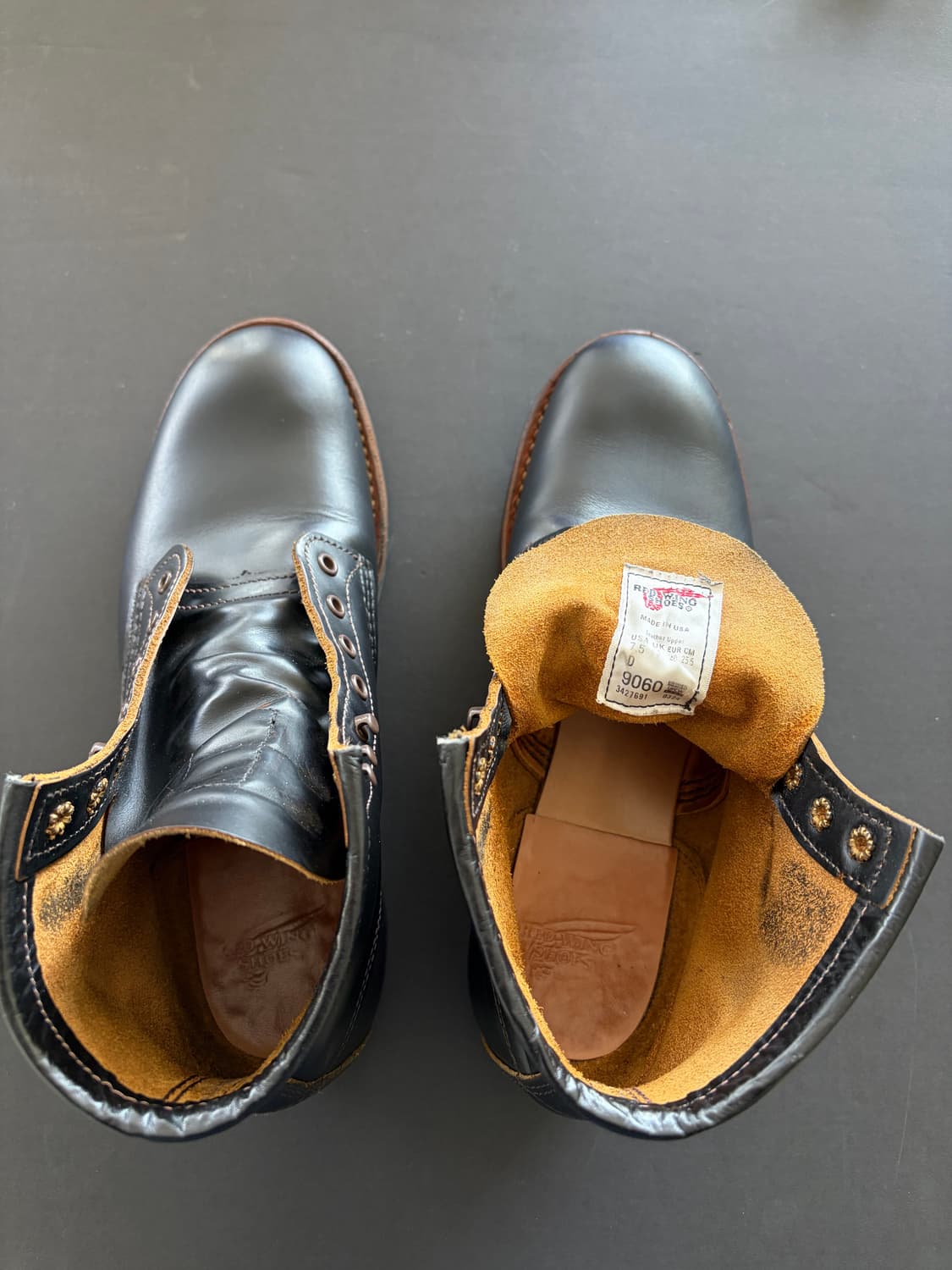 레드윙 9060 7.5 255사이즈 판매합니다. 상품이미지3