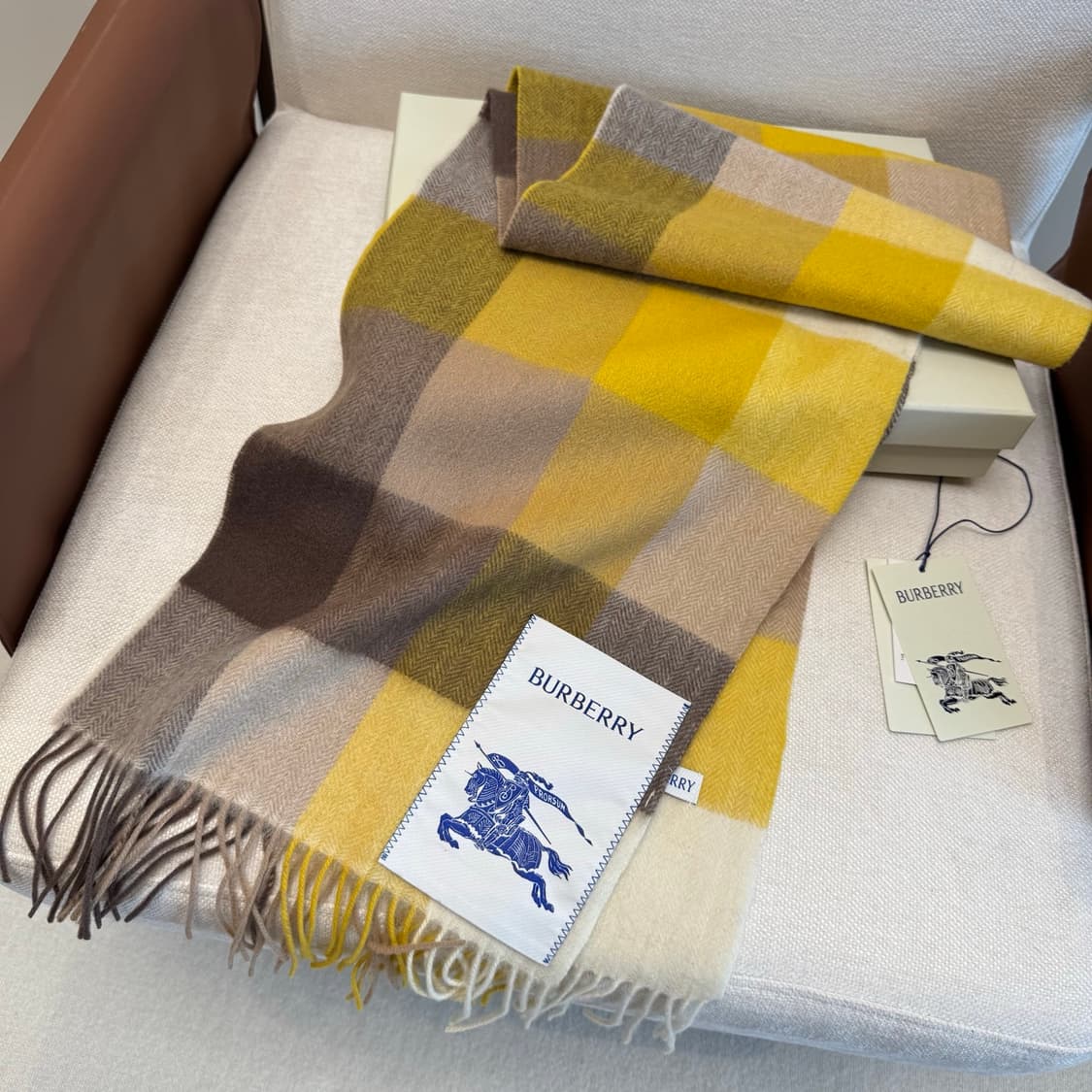 버버리숙녀 리버서블 스카프100% 램스울 상품이미지2