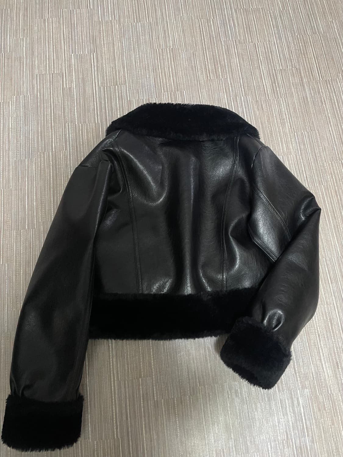 새거급처)보헤미안서울 하이넥 무스탕 미스치프 쓰리타임즈 코이세이오 마뗑킴 상품이미지4