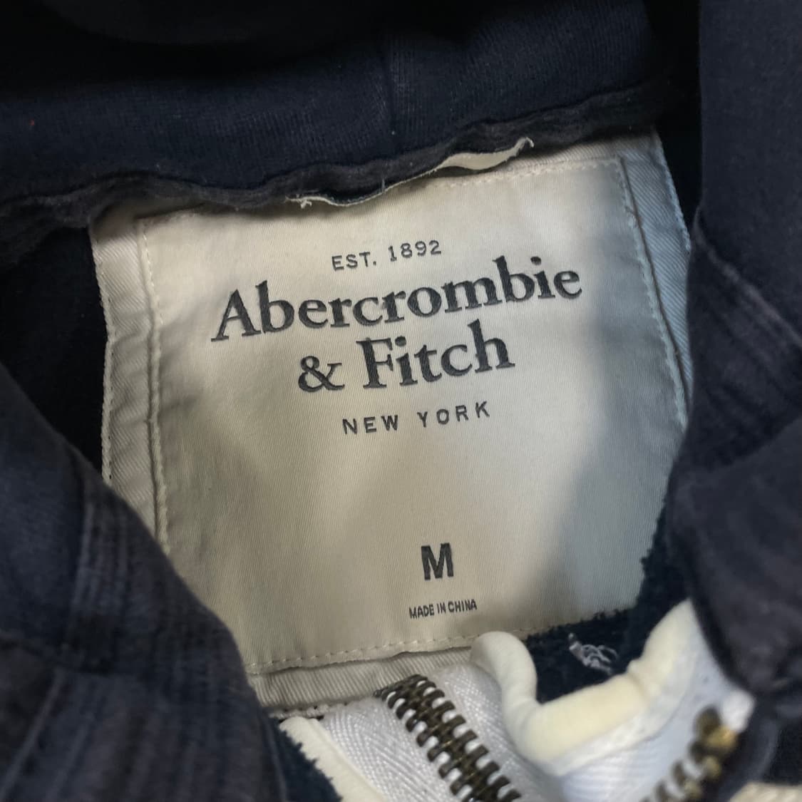 아베크롬비 아치 로고 후드집업 네이비 상품이미지4