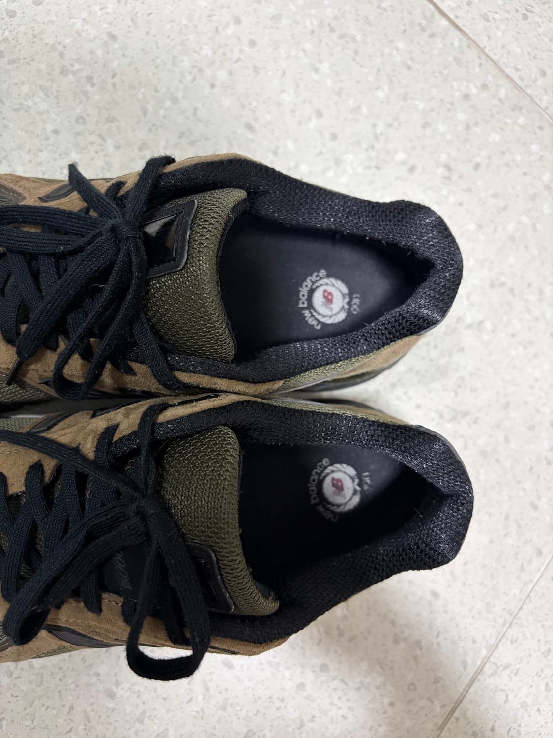 뉴발란스 990v4 밀리터리그린 295 상품이미지2