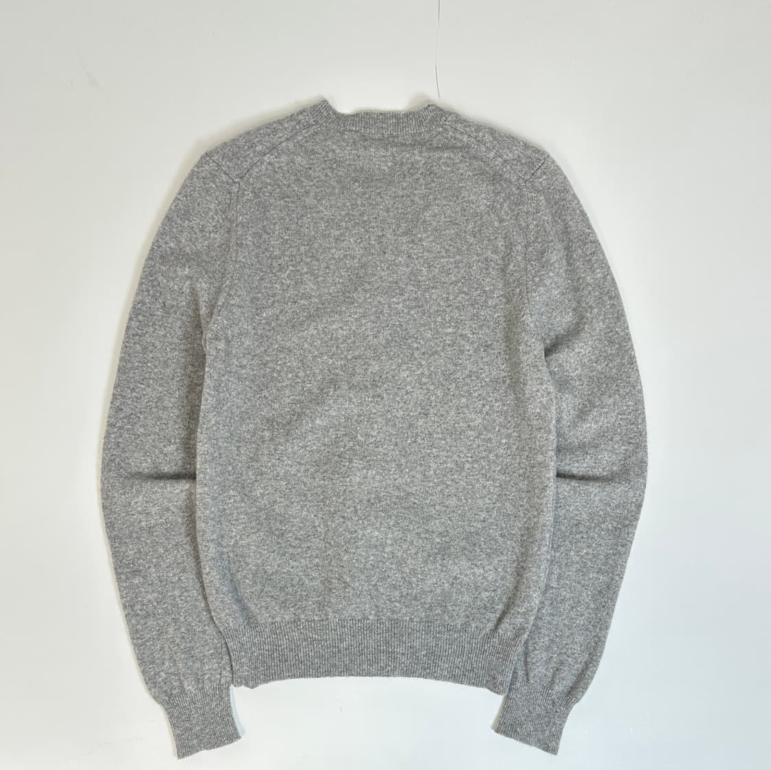 꼼데가르송 플레이 그레이 블랙 하트패치 가디건 M 상품이미지4