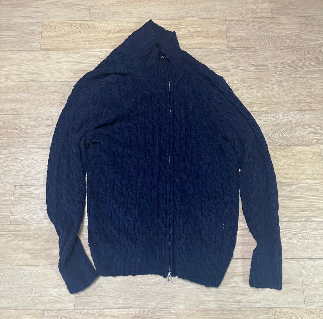 아트이프액츠 부클 니트집업 네이비M 상품이미지1