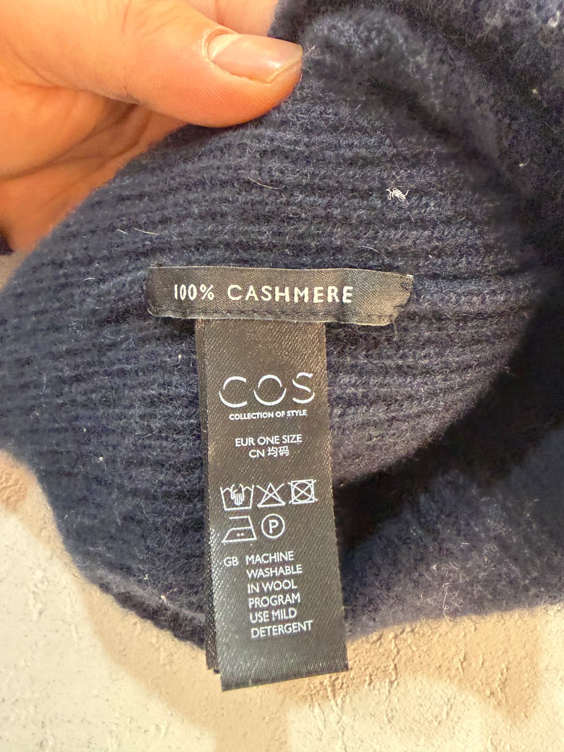 COS 캐시미어 100 비니 네이비 상품이미지3