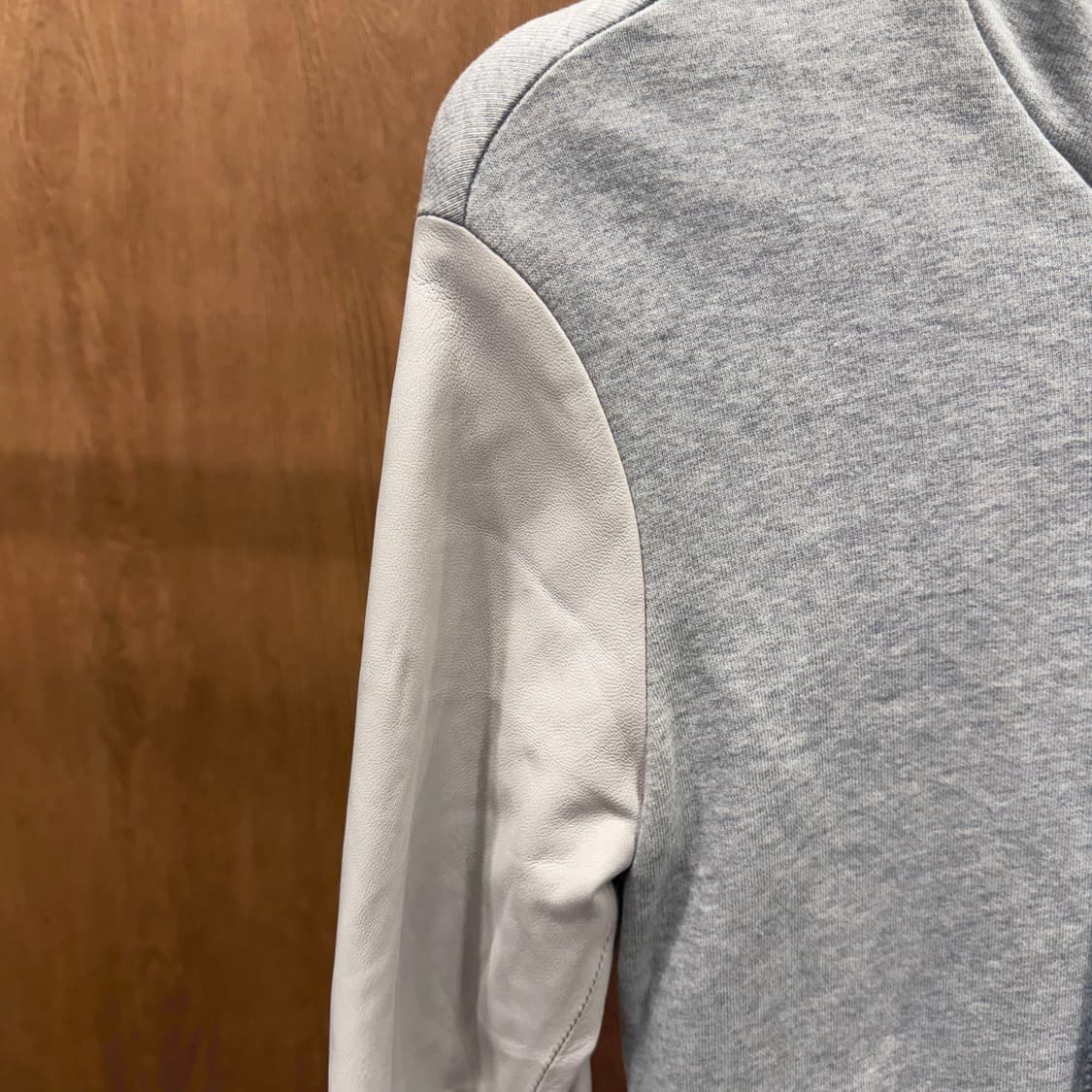 디젤 코튼 후드 집업 자켓 화이트 레더 슬리브 배색 스트링 디테일 그레이 상품이미지7