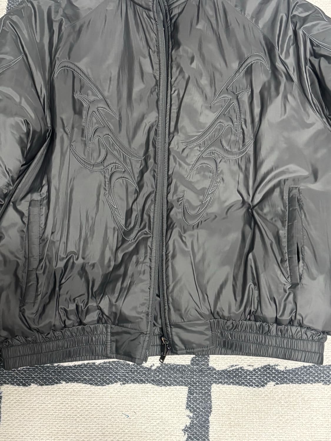 아조바이아조 트라이벌 패딩 차콜 L 상품이미지6