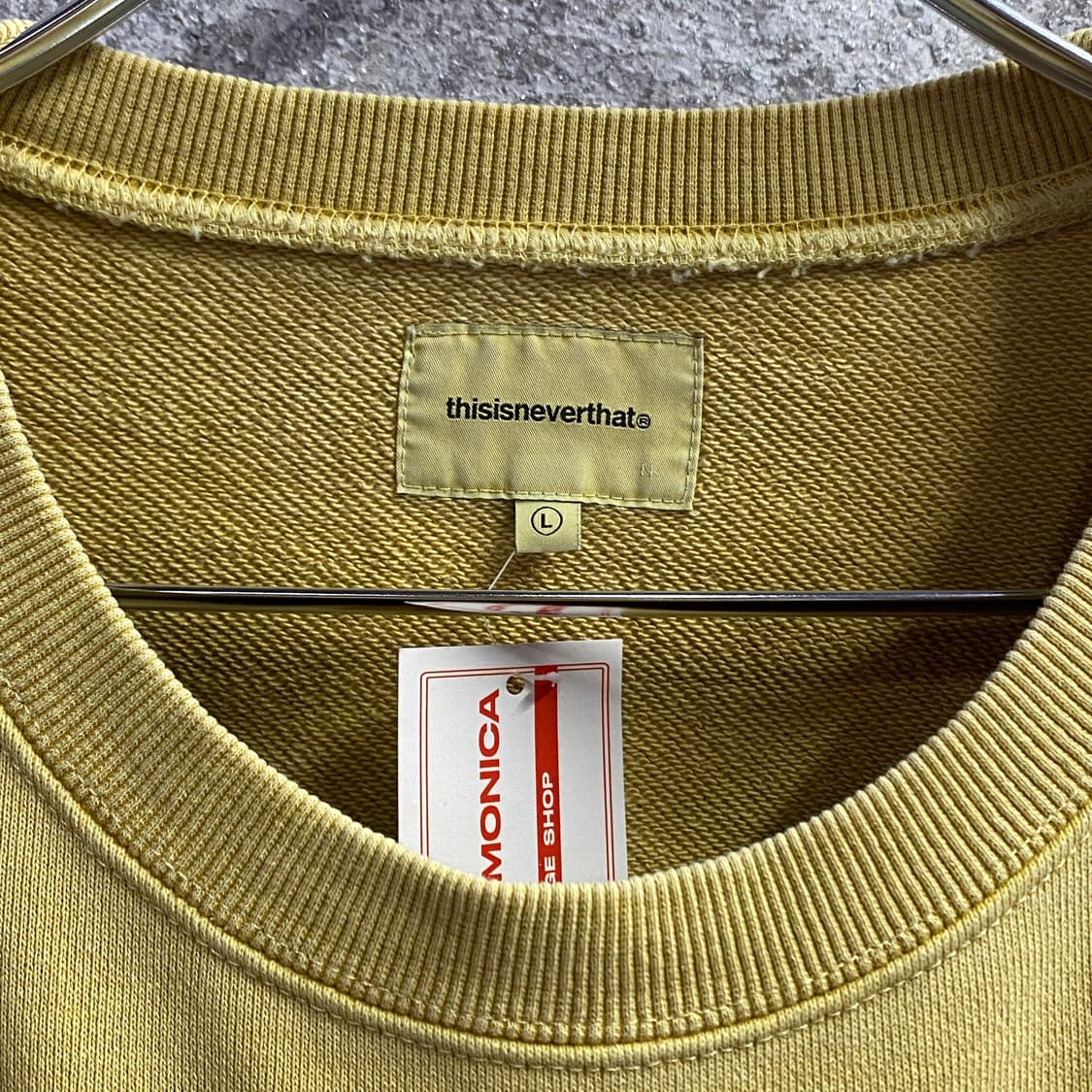 디스이즈네버댓 센터로고 옐로우 피그먼트 스웻 B3287 상품이미지3