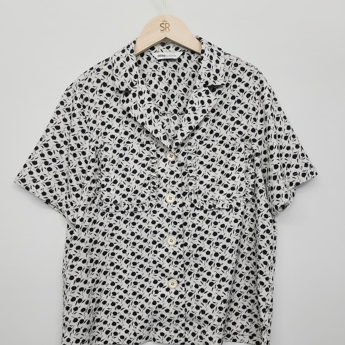 DEBB(뎁) 앤디앤뎁 플라워 프린트 프릴 포켓 셔츠 블라우스 (S) 상품이미지3