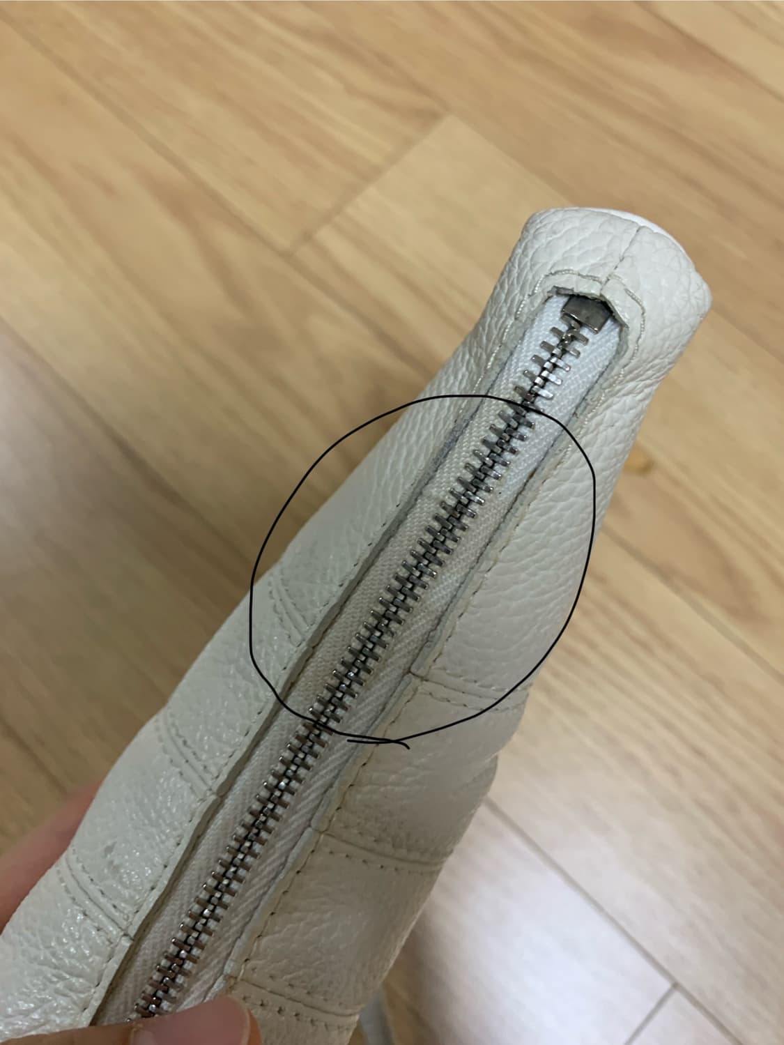 르메르 코인펄스 화이트 상품이미지5